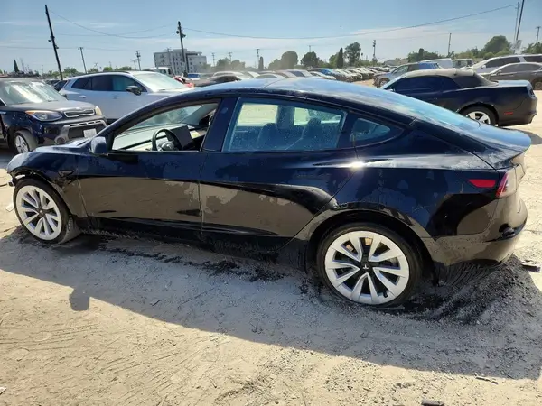 5YJ3E1EA4NF369667 2022 TESLA MODEL 3 - Image 2
