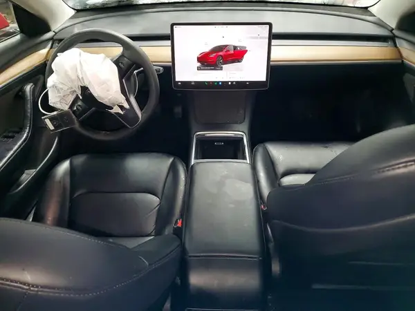 5YJ3E1EA4NF369748 2022 TESLA MODEL 3 - Image 8