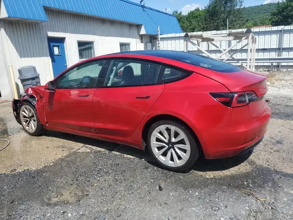 5YJ3E1EA4NF369815 2022 TESLA MODEL 3 - Image 2