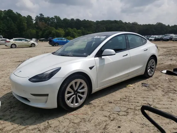5YJ3E1EA4NF369930 2022 TESLA MODEL 3 - Image 1