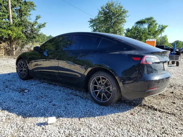 5YJ3E1EA4NF369961 2022 TESLA MODEL 3 - Image 2