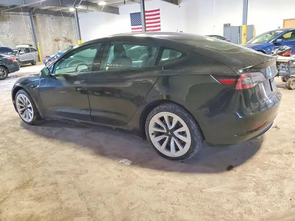 5YJ3E1EA4NF369992 2022 TESLA MODEL 3 - Image 2