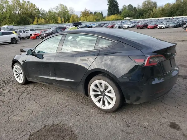 5YJ3E1EA4NF370253 2022 TESLA MODEL 3 - Image 2