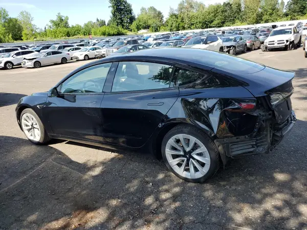 5YJ3E1EA4NF370592 2022 TESLA MODEL 3 - Image 2