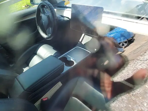 5YJ3E1EA4NF370933 2022 TESLA MODEL S - Image 8