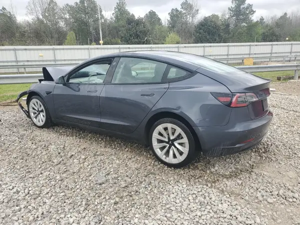 5YJ3E1EA4NF371483 2022 TESLA MODEL 3 - Image 2