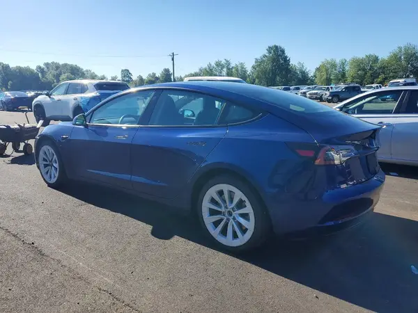 5YJ3E1EA4NF371905 2022 TESLA MODEL 3 - Image 2