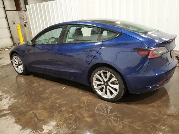 5YJ3E1EA4NF372620 2022 TESLA MODEL 3 - Image 2