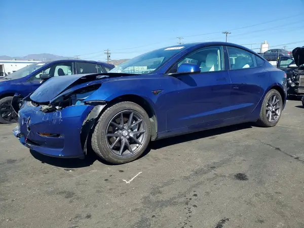 5YJ3E1EA4NF372987 2022 TESLA MODEL 3 - Image 1