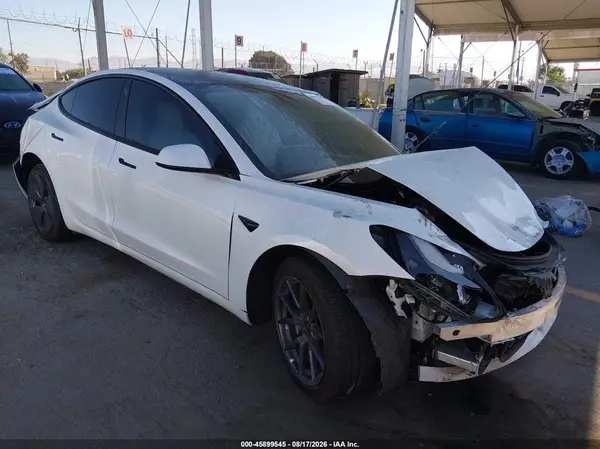 5YJ3E1EA4NF375243 2022 TESLA MODEL 3 - Image 1