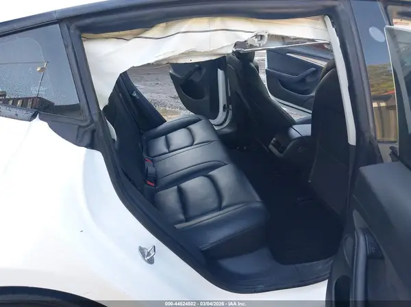 5YJ3E1EA4NF376604 2022 TESLA MODEL 3 - Image 8