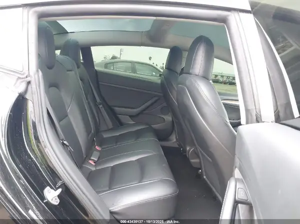 5YJ3E1EA4NF376652 2022 TESLA MODEL 3 - Image 8