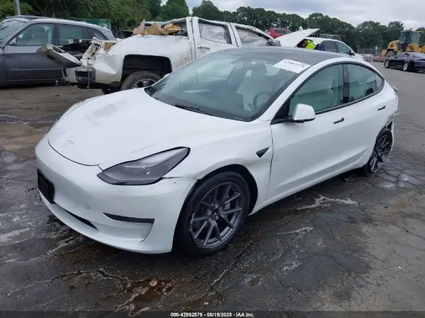 5YJ3E1EA4PF383684 2023 TESLA MODEL 3 - Image 2