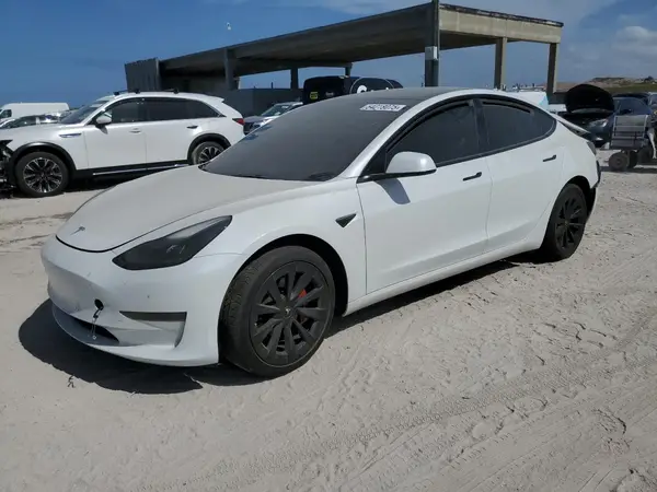 5YJ3E1EA4PF394247 2023 TESLA MODEL 3 - Image 1