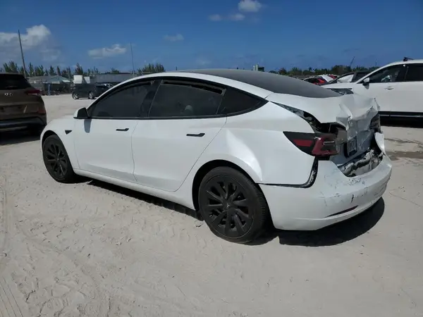 5YJ3E1EA4PF394247 2023 TESLA MODEL 3 - Image 2
