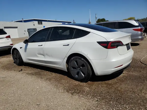 5YJ3E1EA4PF399948 2023 TESLA MODEL 3 - Image 2