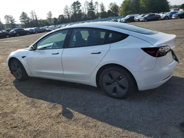 5YJ3E1EA4PF402721 2023 TESLA MODEL 3 - Image 2