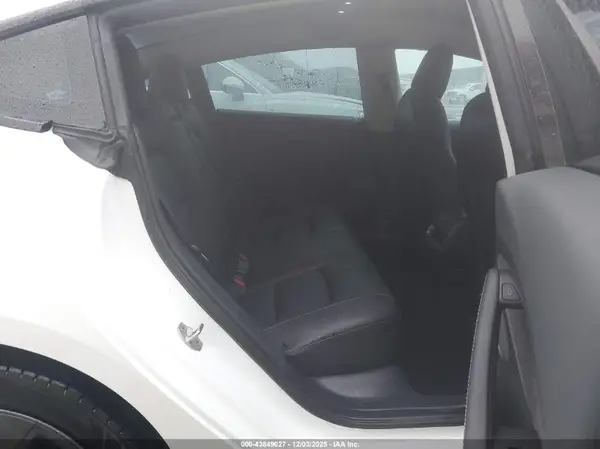 5YJ3E1EA4PF403738 2023 TESLA MODEL 3 - Image 8