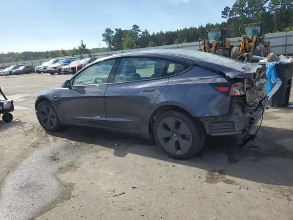 5YJ3E1EA4PF405554 2023 TESLA MODEL 3 - Image 2