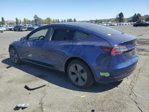 5YJ3E1EA4PF409961 2023 TESLA MODEL 3 - Image 2