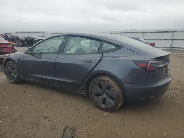 5YJ3E1EA4PF413895 2023 TESLA MODEL 3 - Image 2