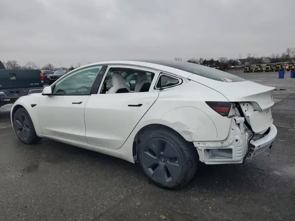 5YJ3E1EA4PF417185 2023 TESLA MODEL 3 - Image 2