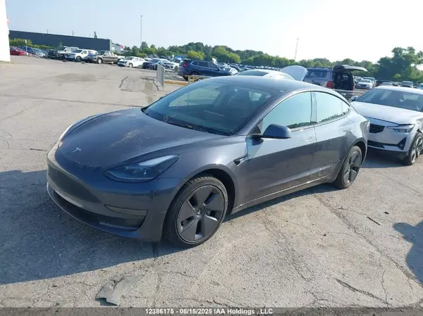 5YJ3E1EA4PF427411 2023 TESLA MODEL 3 - Image 2