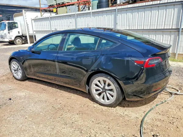5YJ3E1EA4PF429823 2023 TESLA MODEL 3 - Image 2