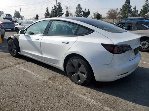 5YJ3E1EA4PF433046 2023 TESLA MODEL 3 - Image 2