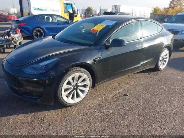 5YJ3E1EA4PF436870 2023 TESLA MODEL 3 - Image 2