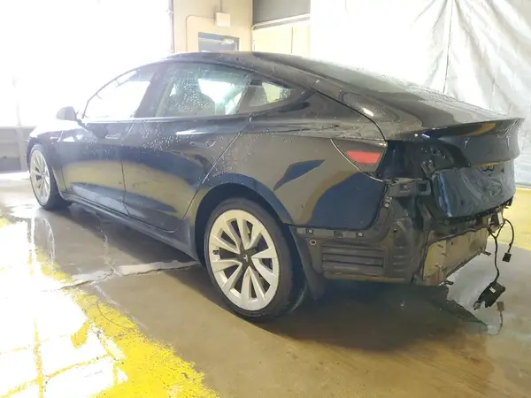 5YJ3E1EA4PF436996 2023 TESLA MODEL 3 - Image 2