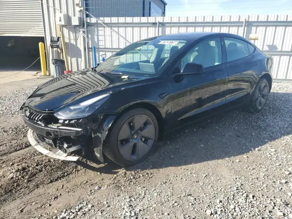 5YJ3E1EA4PF438697 2023 TESLA MODEL 3 - Image 1
