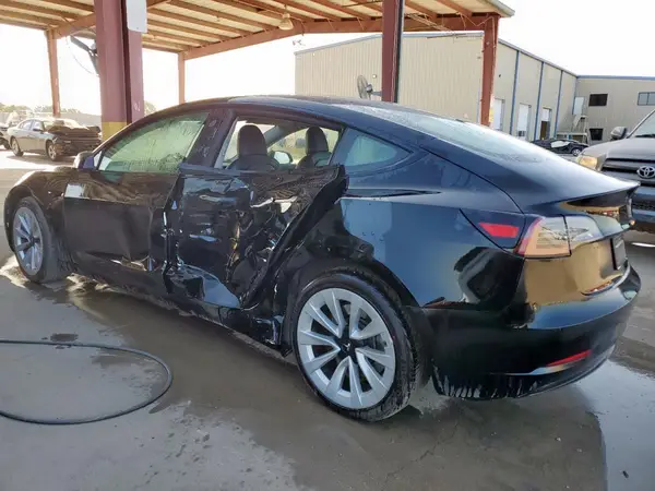 5YJ3E1EA4PF438974 2023 TESLA MODEL 3 - Image 2