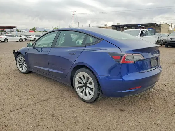 5YJ3E1EA4PF447318 2023 TESLA MODEL 3 - Image 2