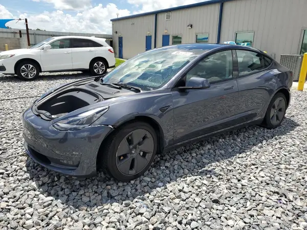 5YJ3E1EA4PF449103 2023 TESLA MODEL 3 - Image 1