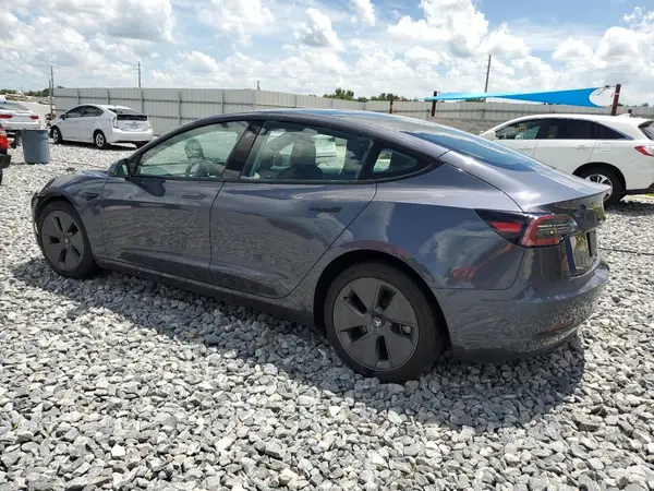 5YJ3E1EA4PF449103 2023 TESLA MODEL 3 - Image 2