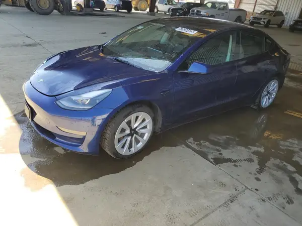 5YJ3E1EA4PF449389 2023 TESLA MODEL 3 - Image 1