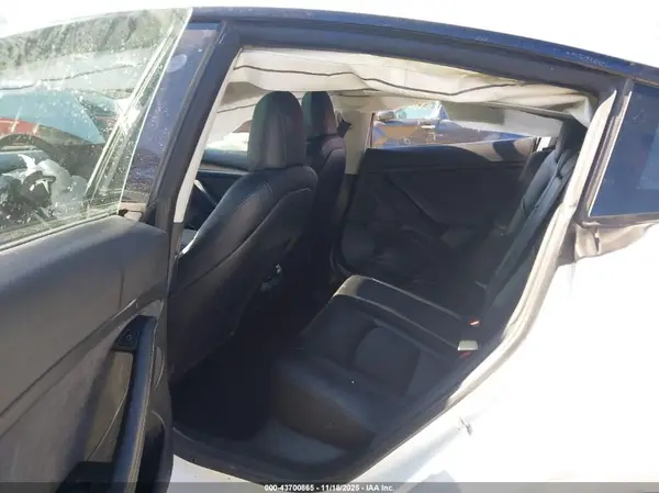 5YJ3E1EA4PF449781 2023 TESLA MODEL 3 - Image 8