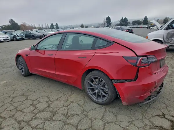 5YJ3E1EA4PF451143 2023 TESLA MODEL 3 - Image 2