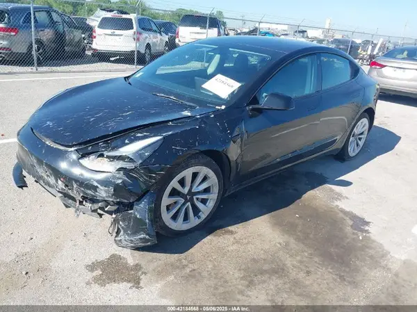 5YJ3E1EA4PF451787 2023 TESLA MODEL 3 - Image 2