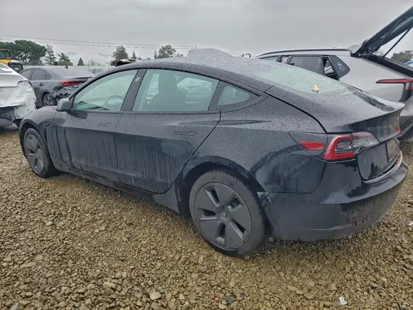 5YJ3E1EA4PF456276 2023 TESLA MODEL 3 - Image 2