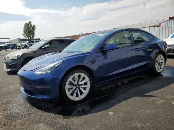 5YJ3E1EA4PF460070 2023 TESLA MODEL 3 - Image 1