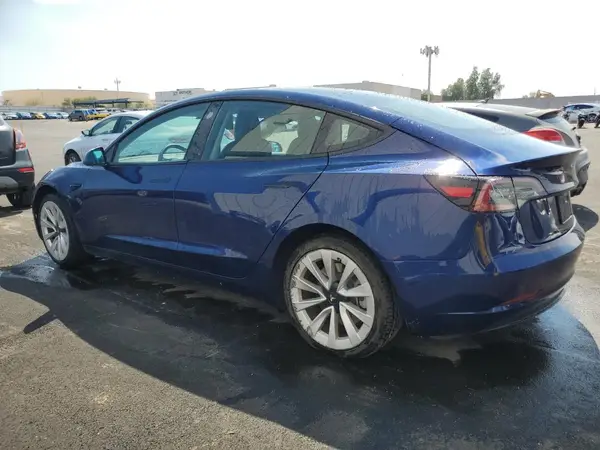 5YJ3E1EA4PF460070 2023 TESLA MODEL 3 - Image 2