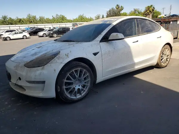 5YJ3E1EA4PF462742 2023 TESLA MODEL 3 - Image 1