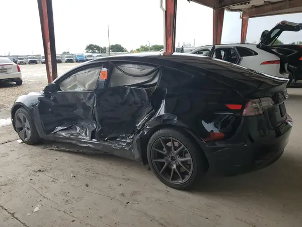5YJ3E1EA4PF469884 2023 TESLA MODEL 3 - Image 2