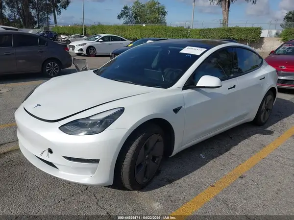 5YJ3E1EA4PF475071 2023 TESLA MODEL 3 - Image 2
