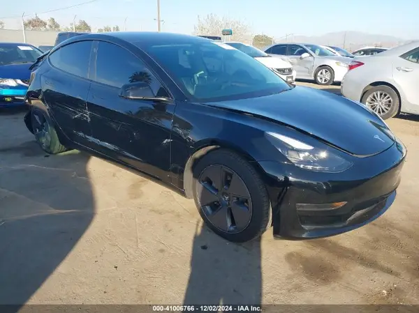 5YJ3E1EA4PF483252 2023 TESLA MODEL 3 - Image 1