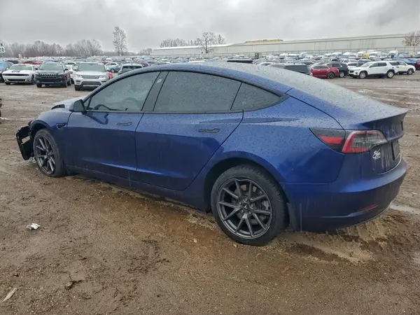 5YJ3E1EA4PF484871 2023 TESLA MODEL 3 - Image 2
