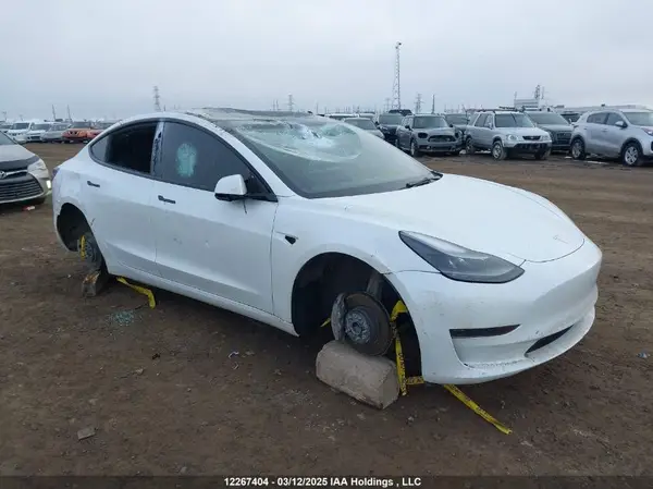 5YJ3E1EA4PF485230 2023 TESLA MODEL 3 - Image 1