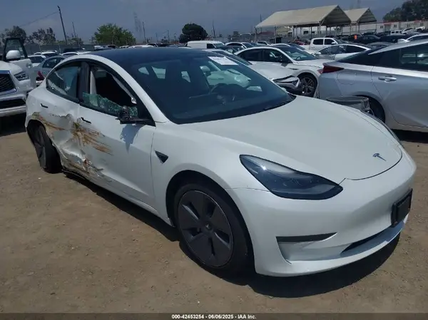 5YJ3E1EA4PF485681 2023 TESLA MODEL 3 - Image 1